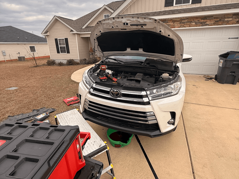 mobile mechanic brake job in a Warner Robins driveway